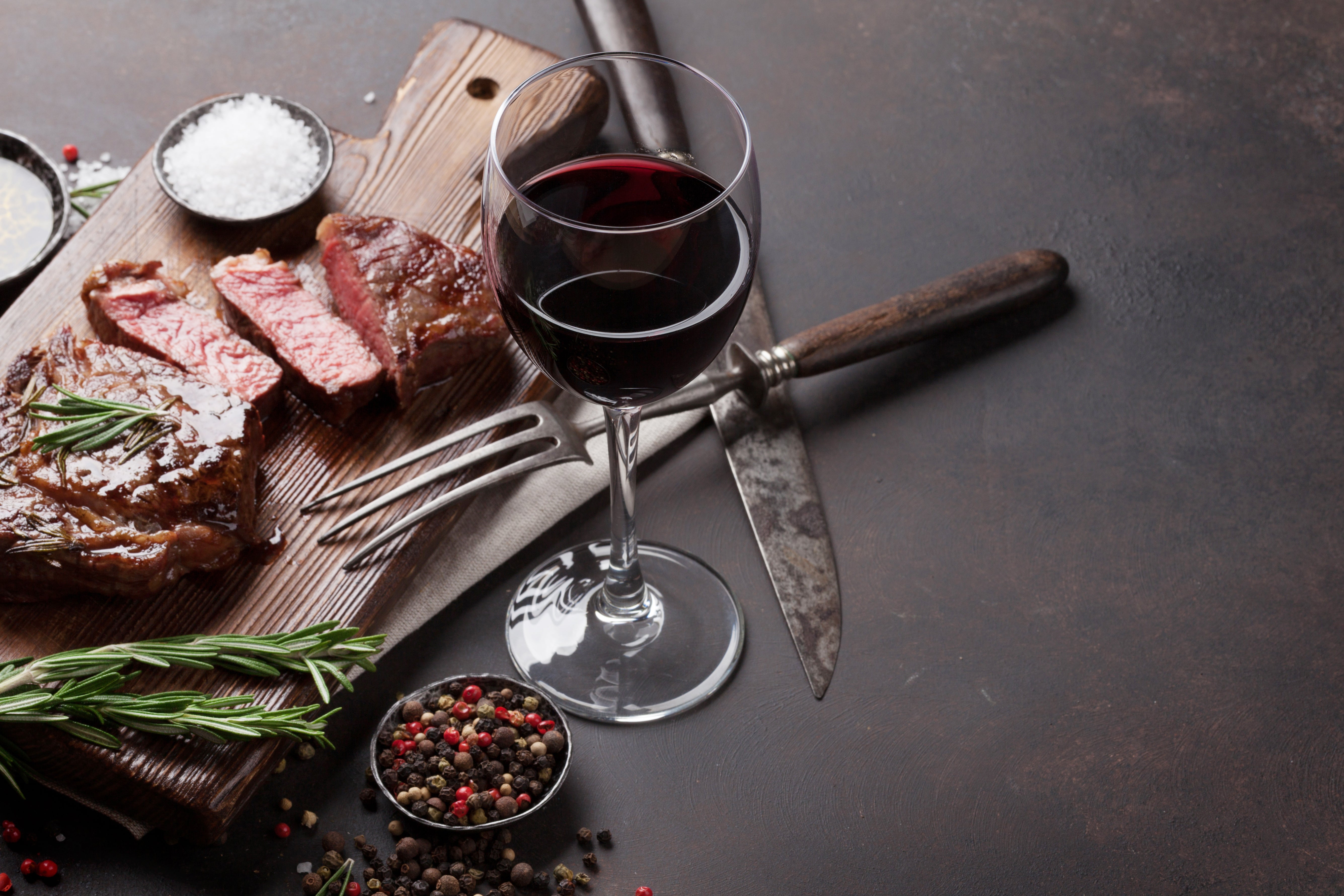 CHILLIN', GRILLIN', & SWILLIN': ADDING WINE TO YOUR BBQ MENU